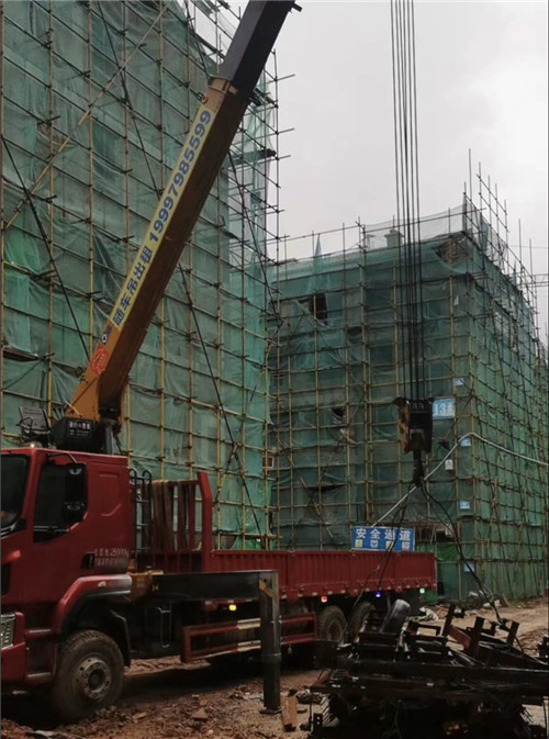 津市市“慢工细活”—— 吊车的 “微动控制” 技术