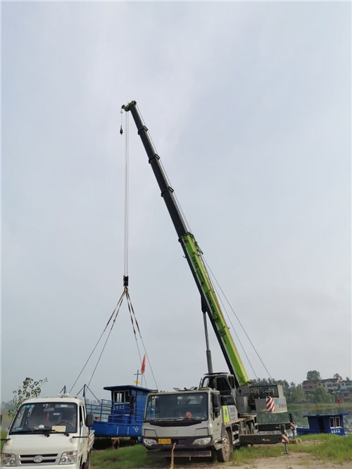 津市市桥梁建设吊装案例